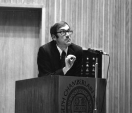 Richard Fenno Lecturing at the University of Rochester, 1976. Richard Fenno Lecturing at the University of Rochester, 1976.